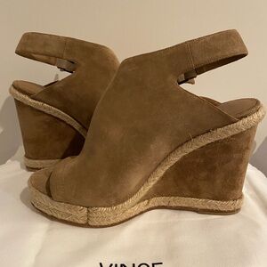 Vince Evangeline Sand Suede Peep-toe Espadrille Wedge Sandals Size 9.5. NEW